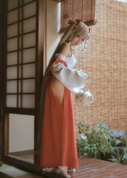 欧美风纹身女壁纸_剧情片在线观看高清
