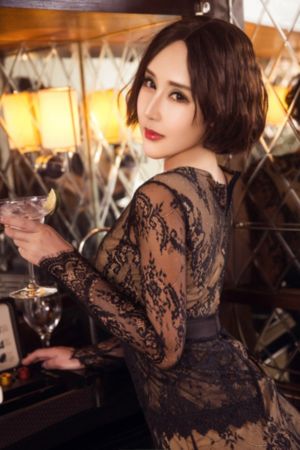 欧美秀外套女装_HD高清免费观看