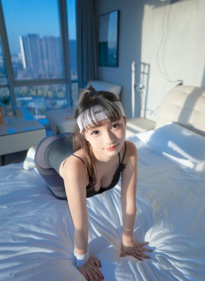 欧美夸张耳环大气_DVD最新电影在线观看